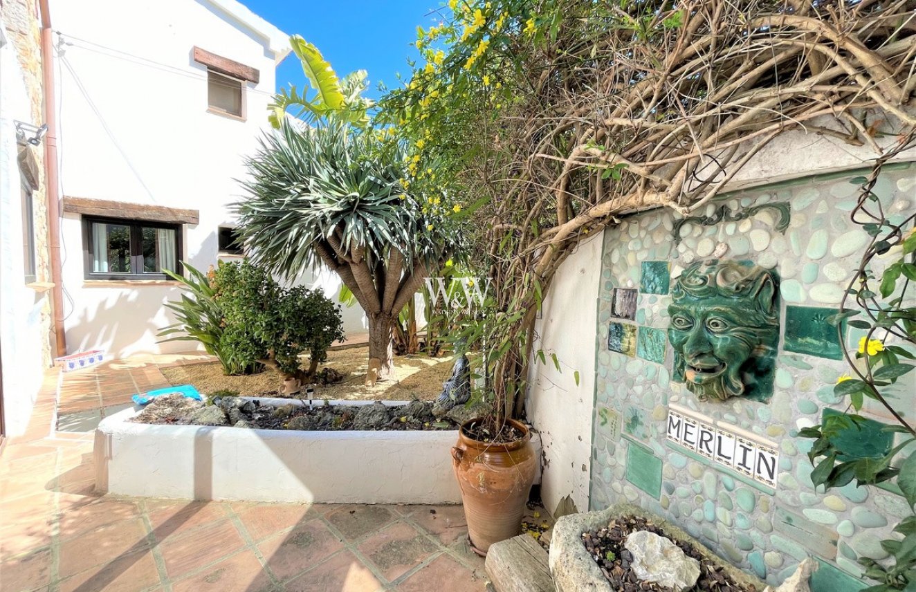 Reventa - Villa -
Moraira - Pinar de Advocat