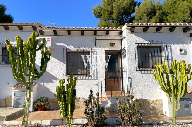 Resale - Bungalow -
Moraira - Fanadix