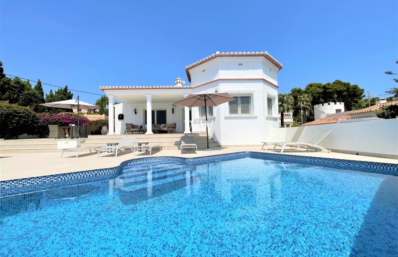 Verkoop - Villa -
Moraira