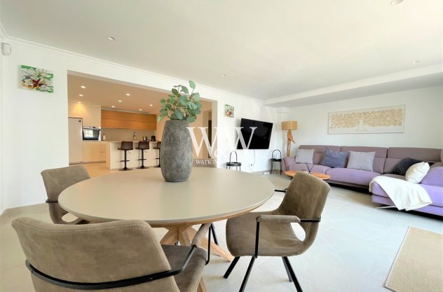 Resale - Villa -
Moraira